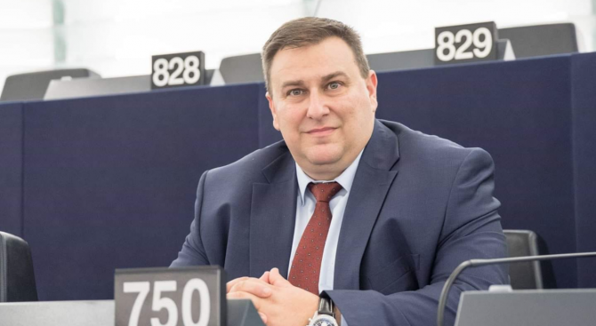 Европейският парламент прие с огромно мнозинство доклад на българския евродепутат