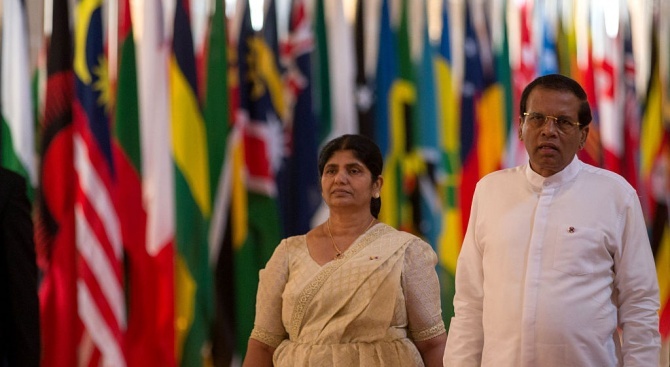 Президентът на Шри Ланка Маитхрипала Сирисена поиска оставките на шефа