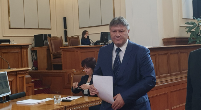 Митко Полихронов зае депутатското място на подалия оставка този месец