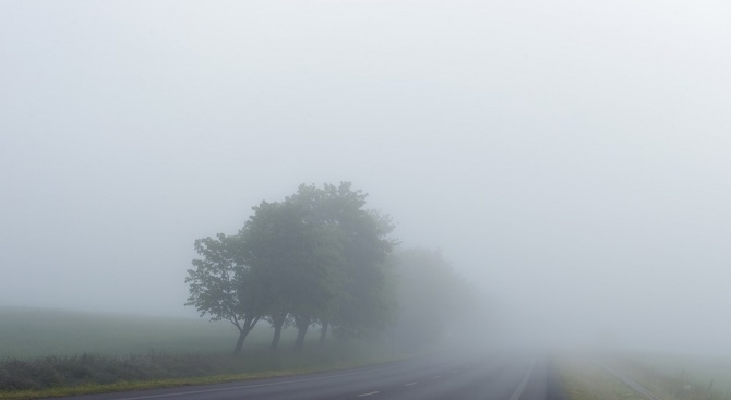 Мъгла затруднява движението по магистрала "Струма" в участъка Сандански -