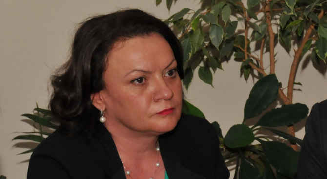 Кандидатът за евродепутат от листата на ГЕРБ и СДС Ивелина