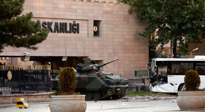 За предотвратен атентат в парламента на Турция съобщи съветникът на