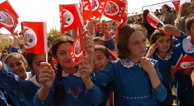 Драстично бе орязана лятната ваканция на турските ученици, написа местният