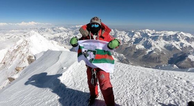 Алпинистът Атанас Скатов вече е в Базов лагер под Канчендзьонга,