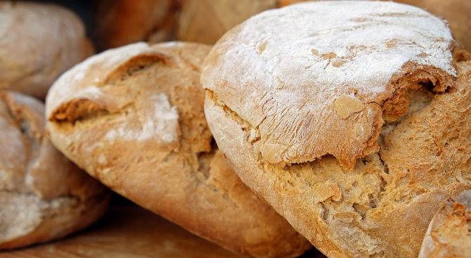Цената на хляба в благоевградска област поскъпна с близо 10%.