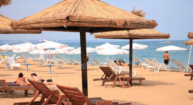 30 медицински пункта започнаха работа на плажовете от Варна до