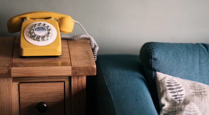 72-годишна жена от Долна Митрополия е станала жертва на телефонна