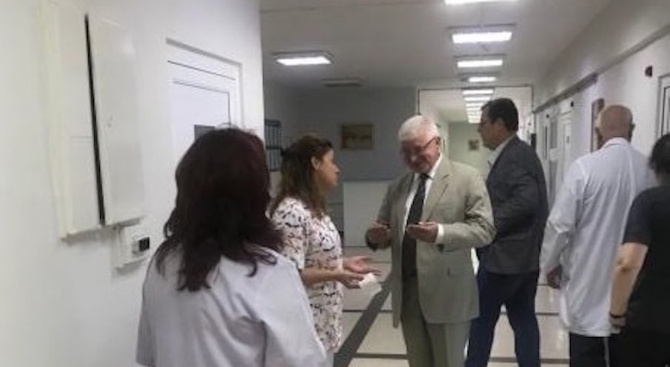 Обиколката на министъра на здравеопазването Кирил Ананиев в областните болници