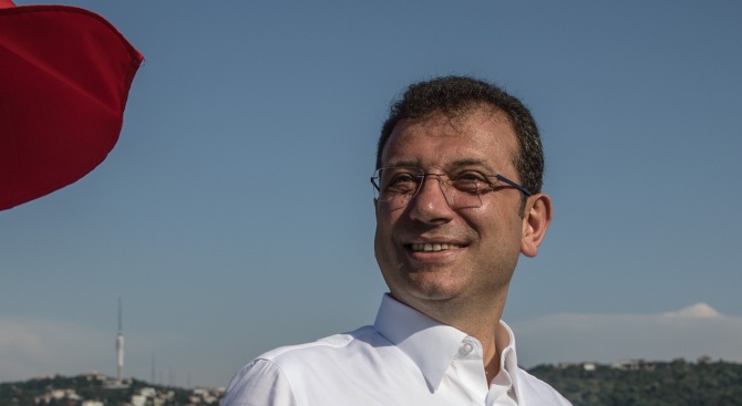 Екрем Имамоглу вече е официално кмет на Истанбул, написа местният