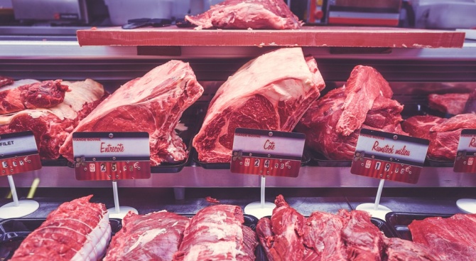 Китай прекрати целия си внос на месо от Канада, което