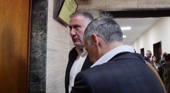 Пловдивския окръжен съд ще гледа делото срещу 49-годишния доктор Иван