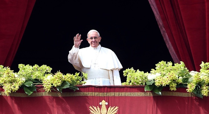 Папа Франциск призова днес да се организират хуманитарни коридори, за