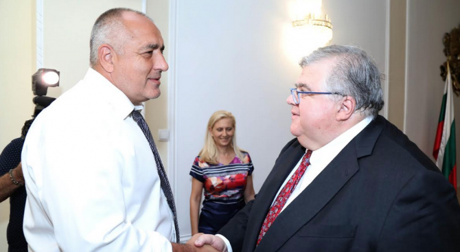 „Министър-председателят Бойко Борисов разговаря с Агустин Карстенс, Генерален мениджър на