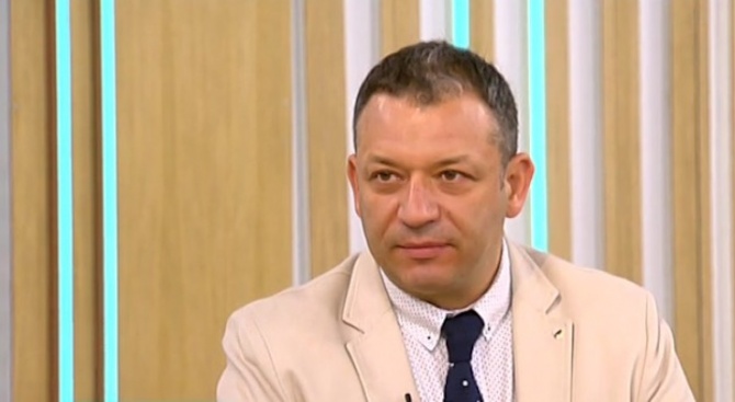 Журналистът Николай Кръстев и междуанродният анализатор Димитър Гърдев коментираха изказването