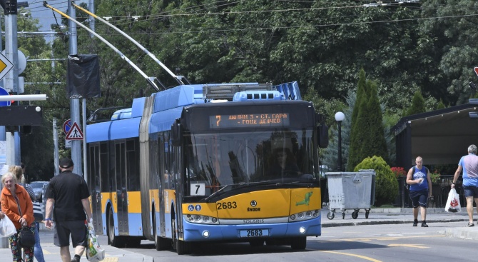 От днес тролейбус номер 7 свързва квартал "Гоце Делчев", през