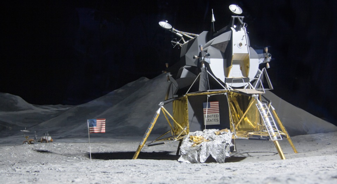 Точно 50 години след старта към Луната на мисията "Аполо-11",