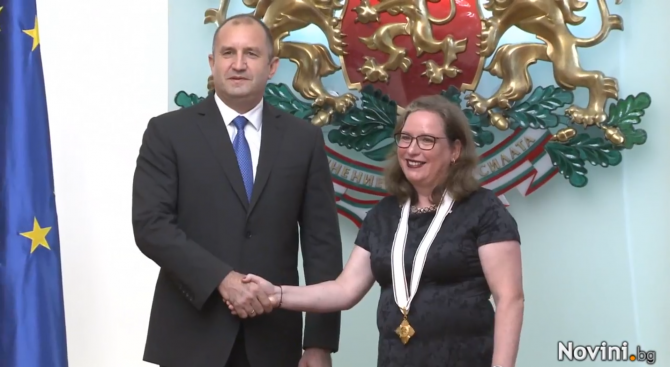 Държавният глава Румен Радев награди в Гербовата зала на президентството