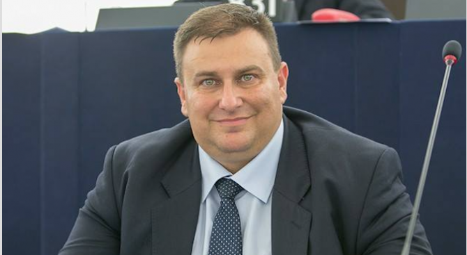 Евродепутатът Емил Радев, който е споменат като една от мишените