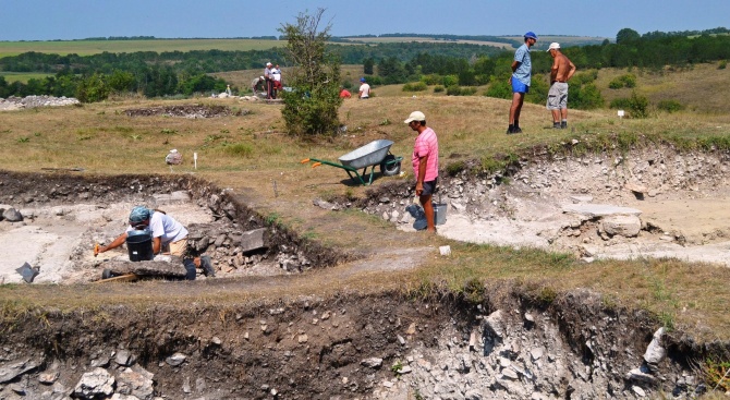 Продължават археологическите проучвания на новооткритата през 2018 г. раннохристиянска базилика