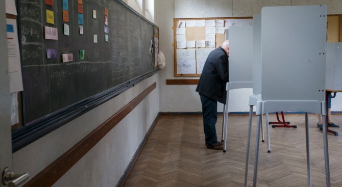 Канцеларията на президента на Полша съобщи, че парламентарните избори в