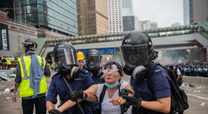Протестиращите в Хонконг се готвят да излязат отново на улиците,