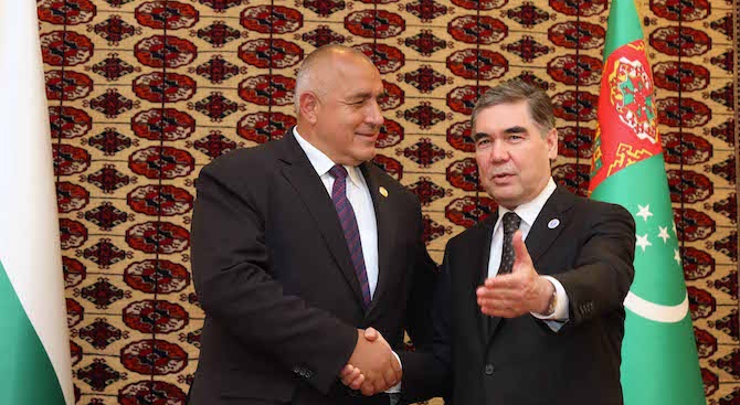 Отношенията между България и Туркменистан са важни и перспективни. Убеден