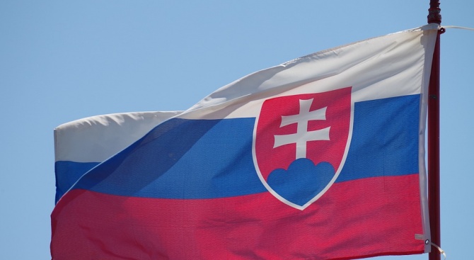 Словакия не полага достатъчно усилия за борба с корупцията по