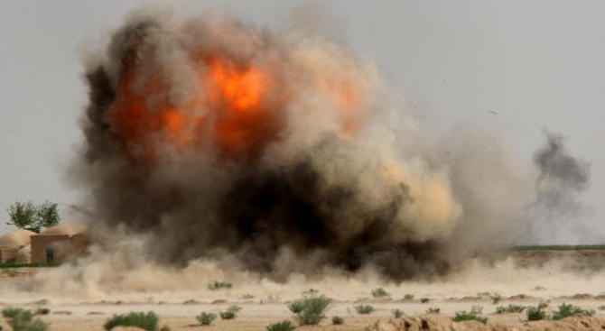 Израелски самолети нанесоха въздушни удари рано днес срещу военни позиции