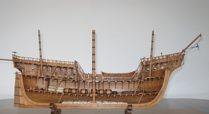 Умалени модели на кораби ще бъдат показани на изложба в