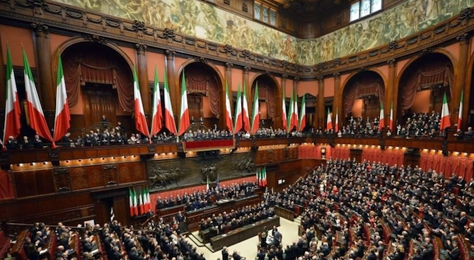 Новото правителство на Италия, в което влизат представители на антисистемното