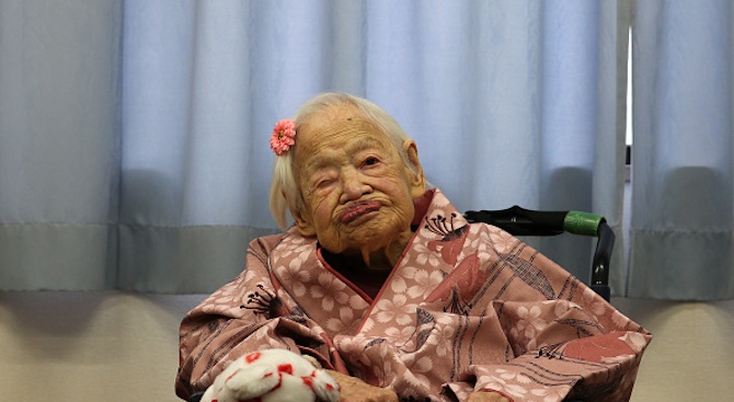 Броят на столетниците в Япония надхвърля за първи път 70