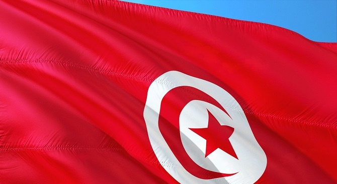 В Тунис днес се произвеждат предсрочни президентски избори, вторите на