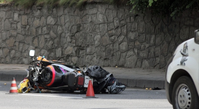 51-годишен мотоциклетист е пострадал при катастрофа в Г. Оряховица. Това