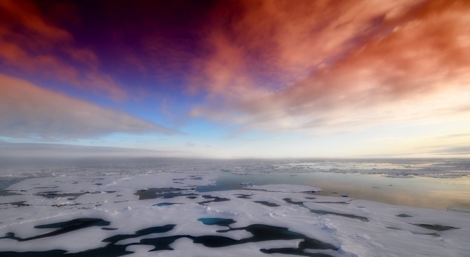 Озоновата дупка, която се намира над Антарктика е със значително