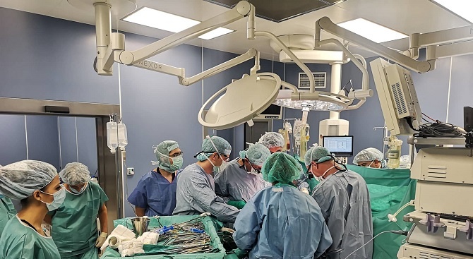 Специалисти от Военномедицинската академия (ВМА) извършиха поредна чернодробна трансплантация. Това