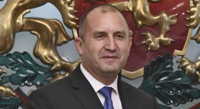 Държавният глава Румен Радев изразява съболезнования на семейството, близките и