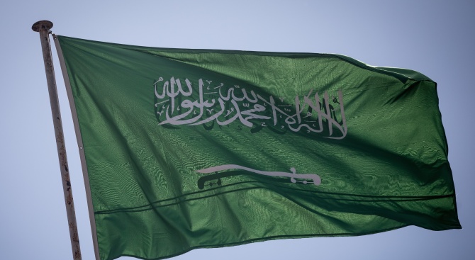 Саудитска Арабия обяви, че започва за пръв път да издава