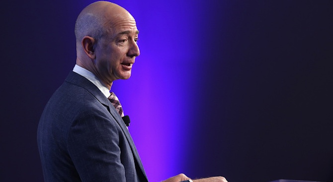 Основателят на компанията Amazon Джеф Безос за втора поредна година