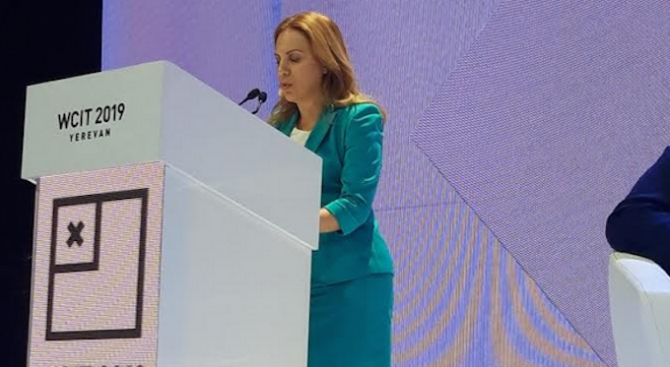 Заместник министър-председателят по икономическата и демографската политика Марияна Николова участва