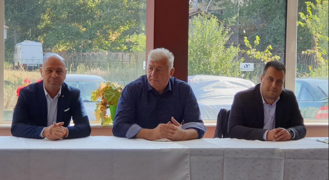 Кандидатът на ГЕРБ за кмет на Пловдив Здравко Димитров представи