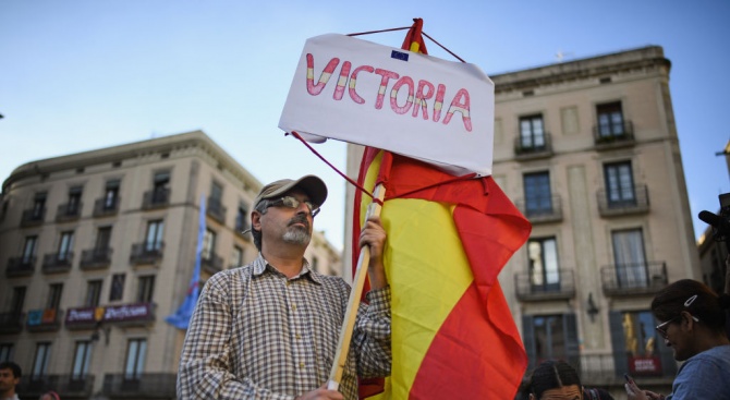 Хиляди испанци участваха в антисепаратистка протестна акция, която се състоя