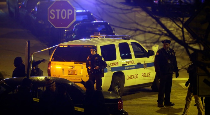 Жертвите на стрелбата в жилищна сграда в Чикаго, при която