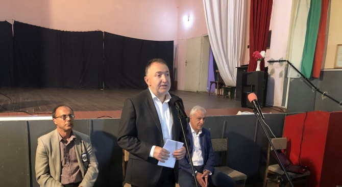Кандидатът на коалиция СДС-ГЕРБ за кмет на община Карлово д-р