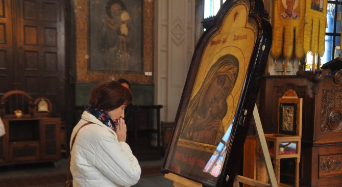 Иконата на света Богородица Касперовская беше донесена от украинския град