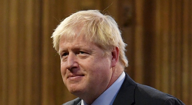 Британският премиер Борис Джонсън бе обвинен, че ползва "наръчника на