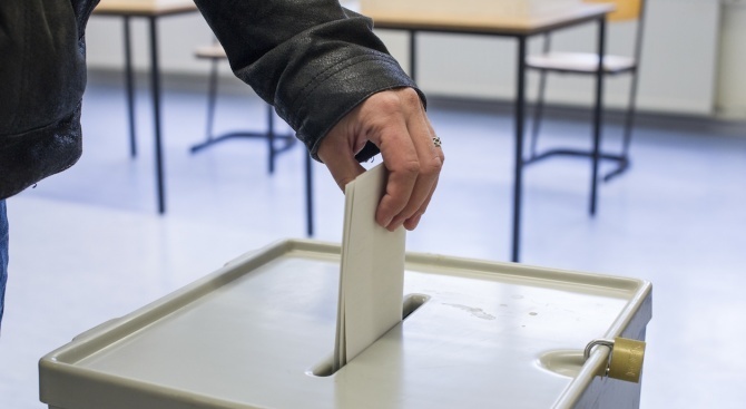 Предсрочни парламентарни избори ще се проведат на 12 април в