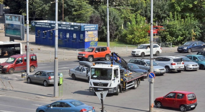 Буферният паркинг на метростанция „Стадион Васил Левски“ започва да работи