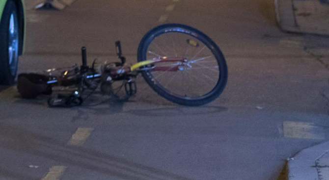 63-годишен велосипедист е загинал на място, след като е блъснат