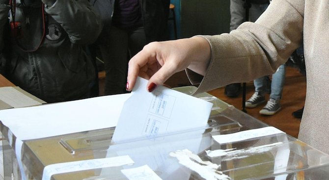 Изборният ден в община Варна започна нормално, съобщи председателят на