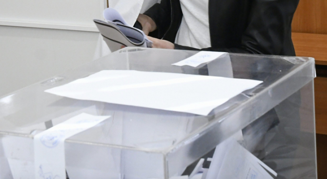 Избирателната активност в Пловдивска област към 10.00 часа е 5,05